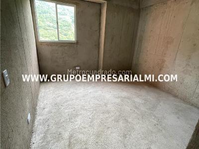 Apartamento de 3 alcobas en venta en La Navarra, Bello, 80 m² · foto 4 de 18