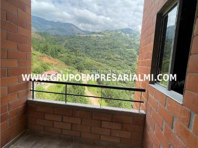 Apartamento de 3 alcobas en venta en La Navarra, Bello, 80 m² · foto 12 de 18