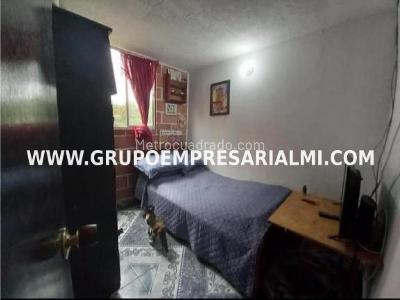 Apartamento en venta en Robledo, Medellín · foto 4 de 9