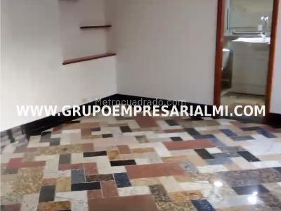 Apartamento de 3 alcobas en arriendo en Laureles, Medellín, 130 m² · foto 5 de 10