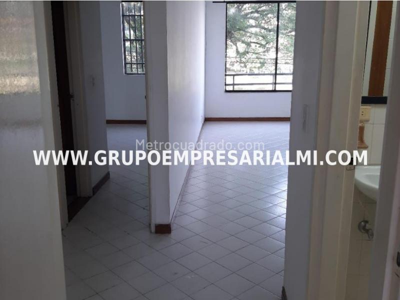 Apartamento en Arriendo, El Portal, Envigado - 3