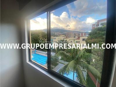 Apartamento de 4 alcobas en venta en Los Colores, Medellín, 130 m² · foto 10 de 10