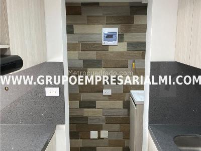 Apartamento de 3 alcobas en venta en Maria Auxiliadora, Sabaneta, 56 m² · foto 10 de 19