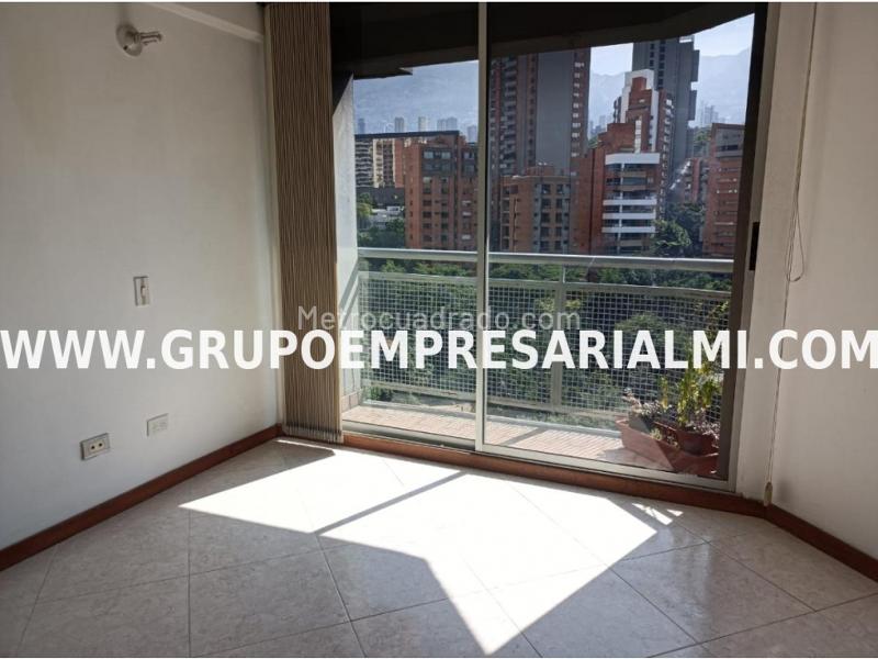 Duplex 3BR Apartment for Rent in El Poblado (Santa María de los Ángeles) - 2
