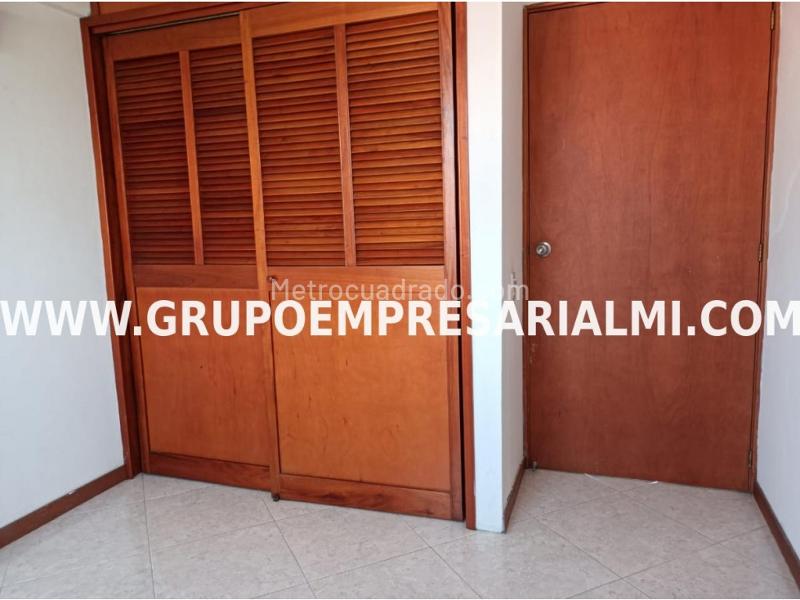 Duplex 3BR Apartment for Rent in El Poblado (Santa María de los Ángeles) - 9