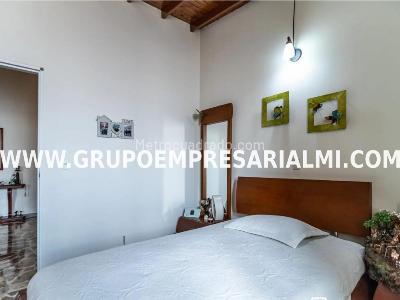 Apartamento en venta en Laureles, Medellín · foto 8 de 10