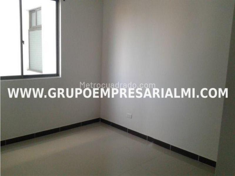 Apartamento Moderno de 3 Alcobas en Belen Granada - 5