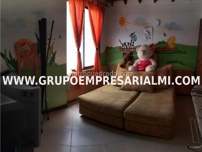 Casa de 4 alcobas en venta en La Doctora, Sabaneta, 200 m² · foto 13 de 20