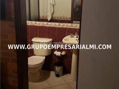 Casa de 4 alcobas en venta en La Doctora, Sabaneta, 200 m² · foto 17 de 20