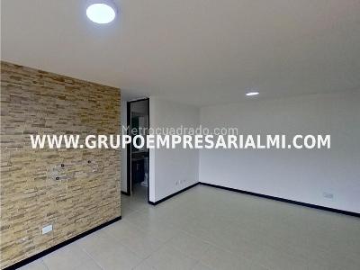 Apartamento en venta en Ditaires, Itagüí · foto 2 de 20