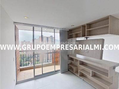 Apartamento de 1 alcoba en venta en Niquia, Bello, 36 m² · foto 2 de 13
