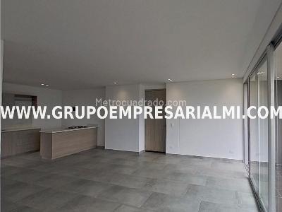 Apartamento de 3 alcobas en venta en La Navarra, Bello, 85 m² · foto 2 de 20