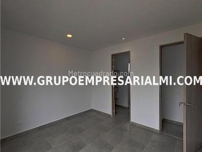 Apartamento de 3 alcobas en venta en La Navarra, Bello, 85 m² · foto 18 de 20