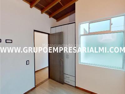Apartamento de 3 alcobas en venta en Restrepo Naranjo, Sabaneta, 76 m² · foto 8 de 19