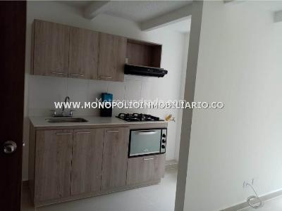 Apartamento de 3 alcobas en venta en Santa Ana, Bello, 53 m² · foto 2 de 11