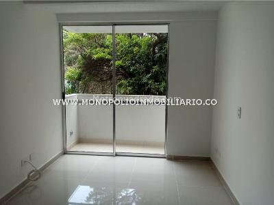 Apartamento de 3 alcobas en venta en Santa Ana, Bello, 53 m² · foto 5 de 11