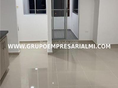 Apartamento de 3 alcobas en venta en Cabañitas, Bello, 81 m² · foto 3 de 12