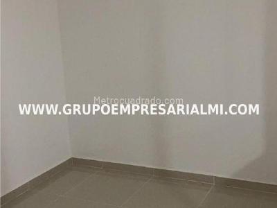 Apartamento de 3 alcobas en venta en Cabañitas, Bello, 81 m² · foto 4 de 12