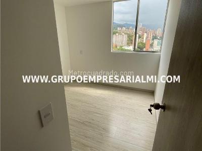 Apartamento de 3 alcobas en arriendo en El Poblado, Medellín, 79 m² · foto 8 de 14