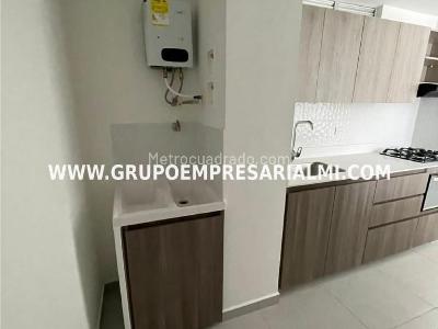 Apartamento de 3 alcobas en arriendo en El Poblado, Medellín, 79 m² · foto 11 de 14