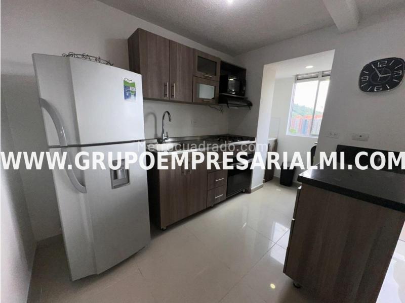 Stylish 3BR Apartment in Los Colores - 9