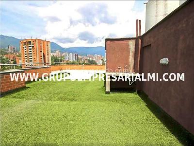 Apartaestudio en venta en El Poblado, Medellín, 31 m² · foto 13 de 14