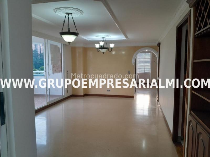 Spacious 3BR Apartment in Belen - 3