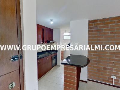Apartamento de 3 alcobas en venta en Los Colores, Medellín, 70 m² · foto 5 de 20