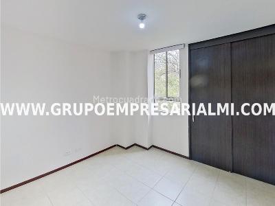 Apartamento de 3 alcobas en venta en Los Colores, Medellín, 70 m² · foto 8 de 20