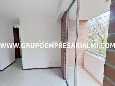 Apartamento de 3 alcobas en venta en Los Colores, Medellín, 70 m² · foto 19 de 20
