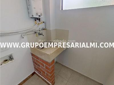 Apartamento de 3 alcobas en venta en Los Colores, Medellín, 70 m² · foto 20 de 20