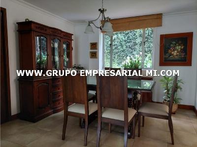 Casa de 4 alcobas en venta en La Candelaria, Medellín, 190 m² · foto 6 de 19