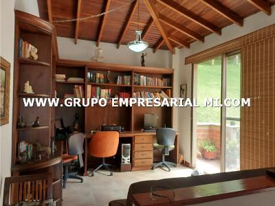 Casa de 4 alcobas en venta en La Candelaria, Medellín, 190 m² · foto 7 de 19