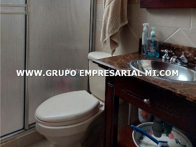 Casa de 4 alcobas en venta en La Candelaria, Medellín, 190 m² · foto 18 de 19