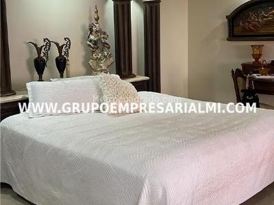 Casa en arriendo en El Poblado, Medellín · foto 10 de 20