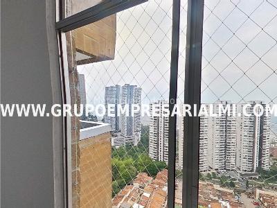 Apartamento en venta en El Poblado, Medellín · foto 14 de 19