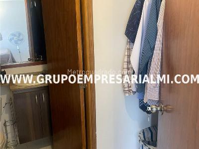 Apartamento en venta en El Poblado, Medellín · foto 9 de 14