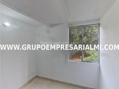 Apartamento de 3 alcobas en venta en La Gabriela, Bello, 66 m² · foto 4 de 20