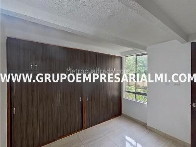 Apartamento de 3 alcobas en venta en La Gabriela, Bello, 66 m² · foto 8 de 20
