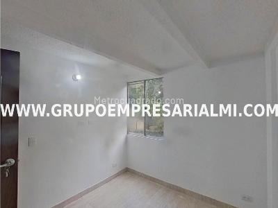 Apartamento de 3 alcobas en venta en La Gabriela, Bello, 66 m² · foto 15 de 20