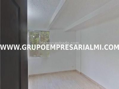 Apartamento de 3 alcobas en venta en Madera, Bello, 66 m² · foto 7 de 14