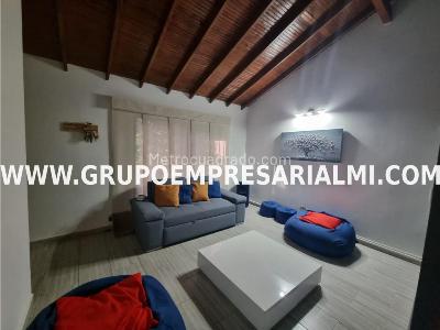 Casa de 4 alcobas en venta en Santa Teresita, Medellín, 102 m² · foto 2 de 20