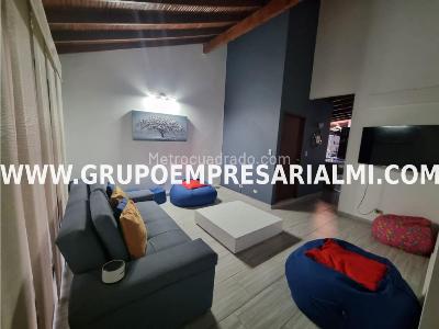 Casa de 4 alcobas en venta en Santa Teresita, Medellín, 102 m² · foto 6 de 20
