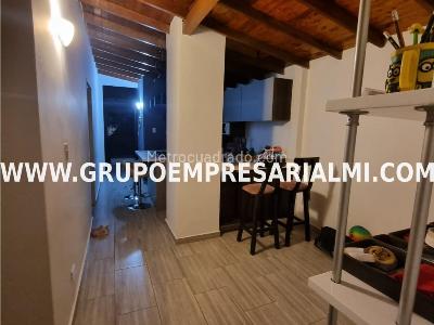 Casa de 4 alcobas en venta en Santa Teresita, Medellín, 102 m² · foto 10 de 20