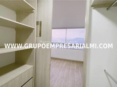 Apartamento de 2 alcobas en venta en Las Lomitas, Sabaneta, 57 m² · foto 7 de 13