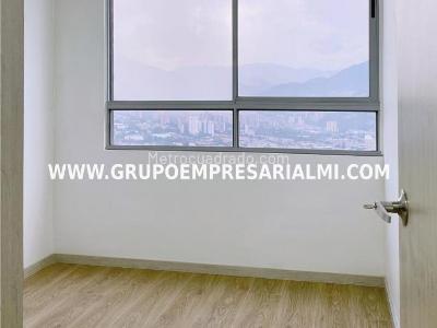 Apartamento de 2 alcobas en venta en Las Lomitas, Sabaneta, 57 m² · foto 9 de 13