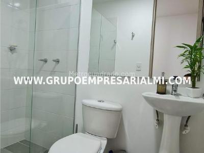 Apartamento de 2 alcobas en venta en Las Lomitas, Sabaneta, 57 m² · foto 10 de 13