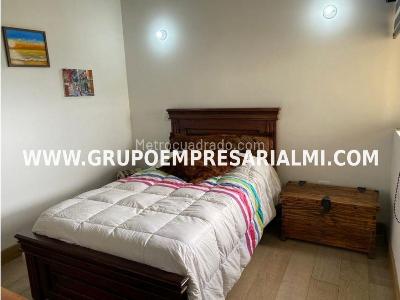 Casa de 4 alcobas en venta en El Escobero, Envigado, 2000 m² · foto 8 de 20