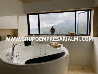 Casa de 4 alcobas en venta en El Escobero, Envigado, 2000 m² · foto 12 de 20