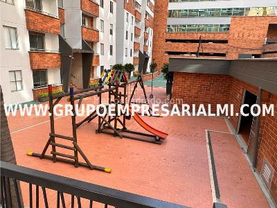 Apartamento de 3 alcobas en arriendo en Villa Carlota, Medellín, 78 m² · foto 18 de 19